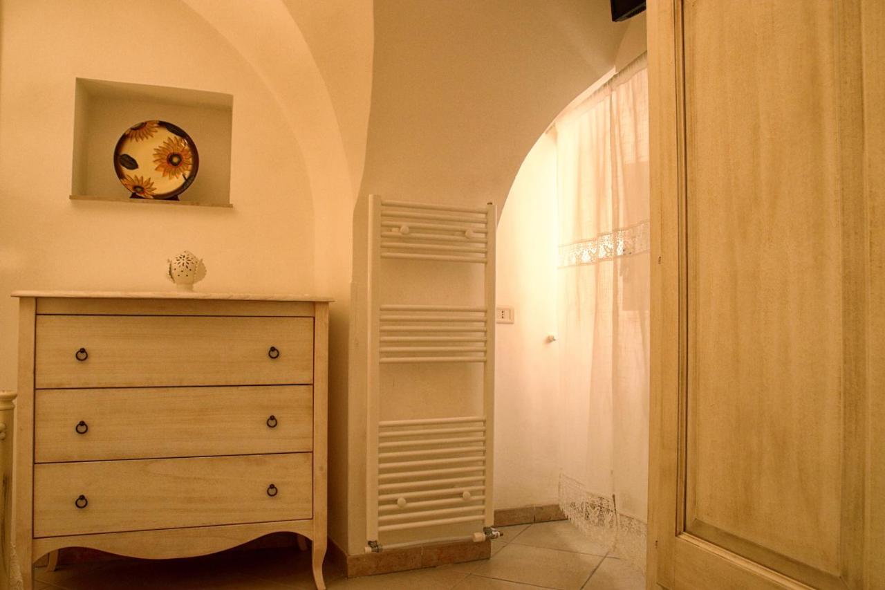 Casetta Nel Centro Storico Di Cisternino Ngoại thất bức ảnh